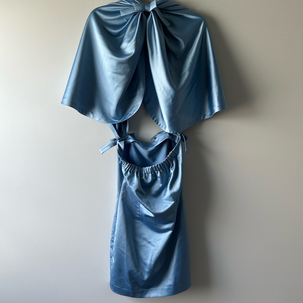 Bernadette light blue August bow detailed satin cape mini dress - Picture 7 of 10